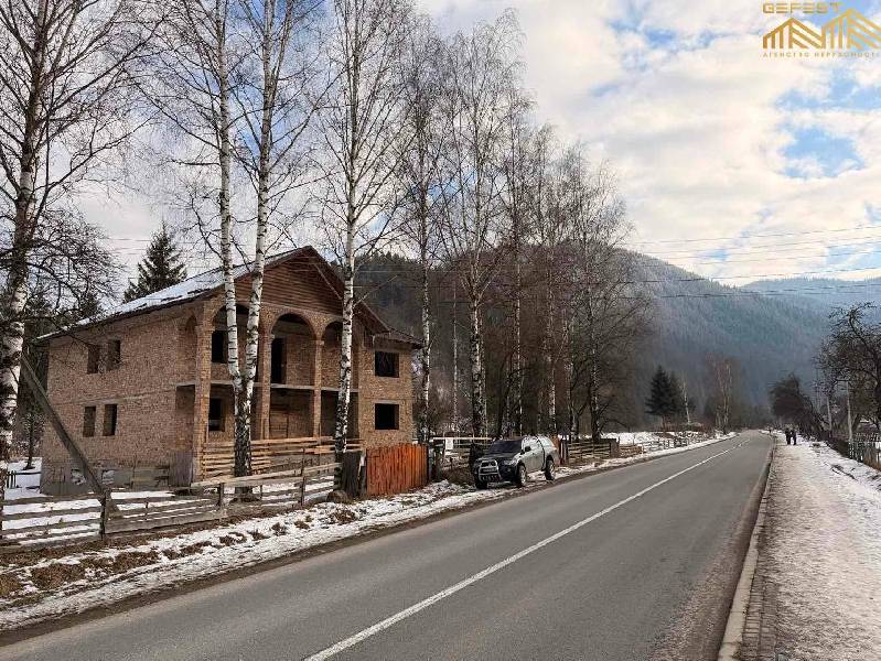 Село Криворівня. Міні-готель на 7 номерів